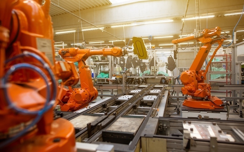 mesh network use in manufacturing robots at a factory